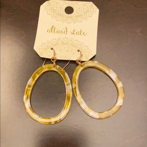 Brand new altar’d State yellow earrings!